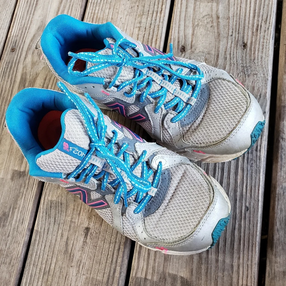 Women’s Light Gray and Blue Running Sneakers - New Balance